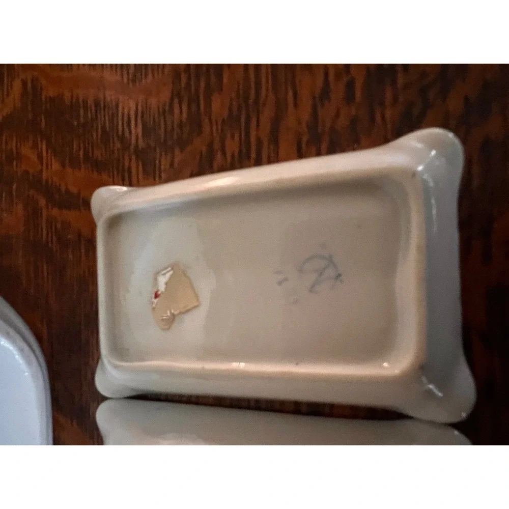 Vintage Japan Ceramic Bridge Set Playing Cards AshTrays Holder Queen Jack Ace